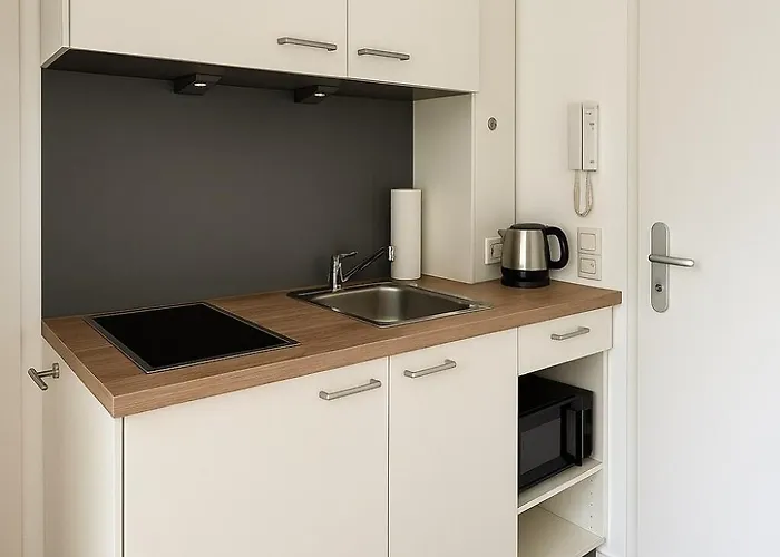 Suesse Im Herzen Von Koeln! * קלן